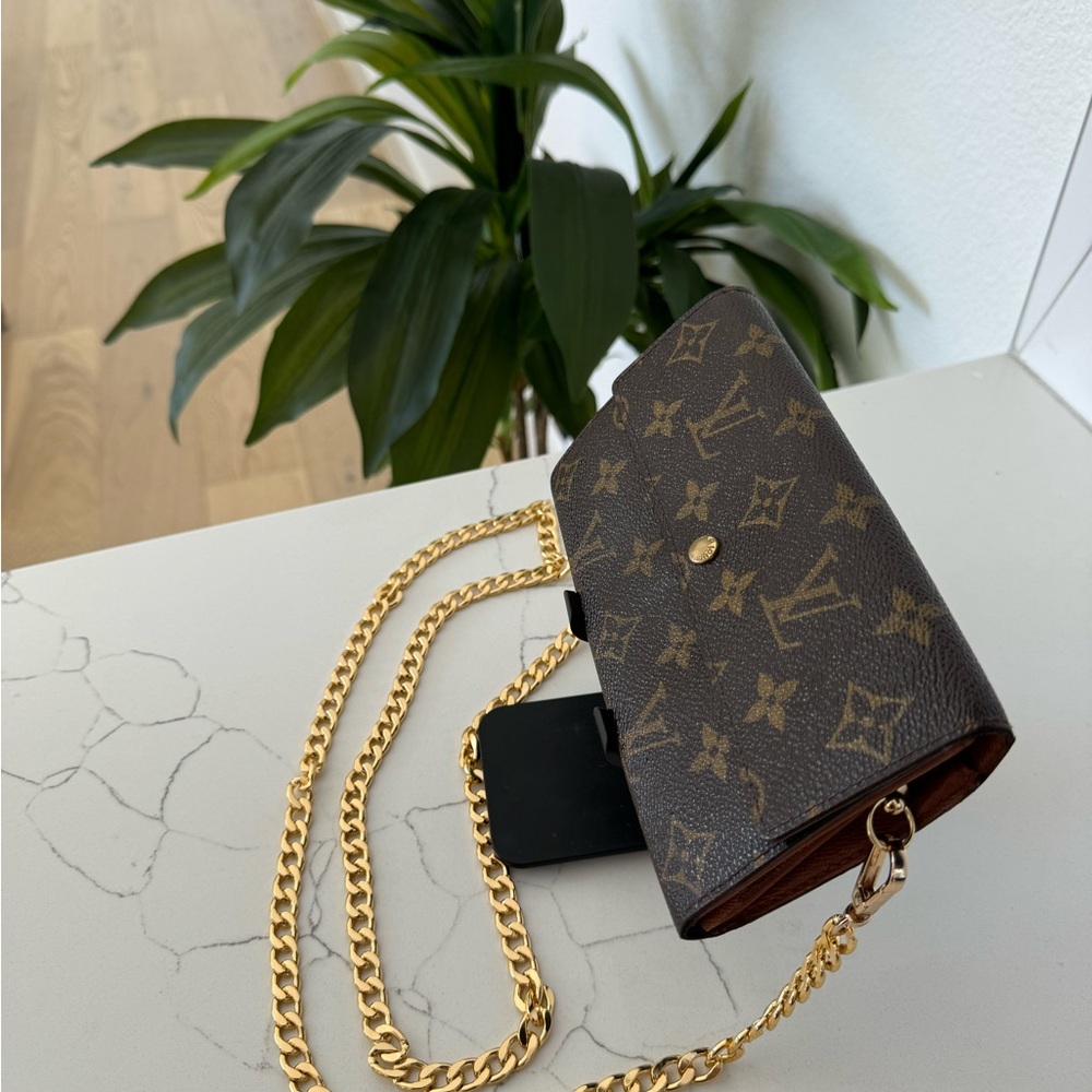 Louis Vuitton Sarah Monogram Long Bifold Wallet with *COA* - Picture 3 of 7